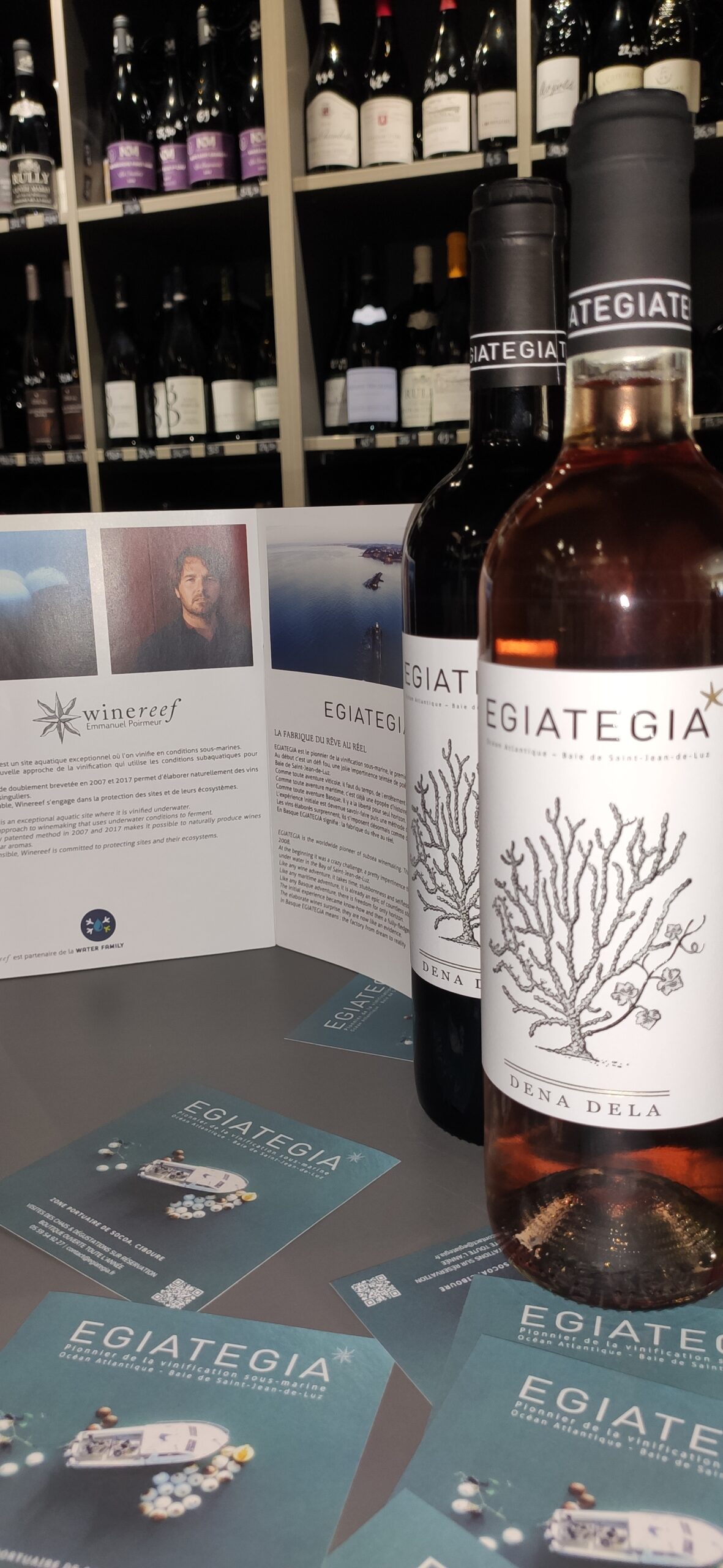 Brochure Egiategia - Vinification sous marine - Vin rosé et rouge - Cave Le Pif en l'Air à Rennes